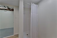 42 Sycamore Drive, New Middletown, OH 44442