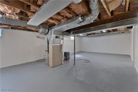 42 Sycamore Drive, New Middletown, OH 44442