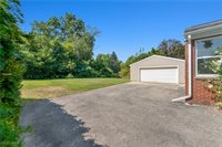 42 Sycamore Drive, New Middletown, OH 44442