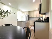 42 Sycamore Drive, New Middletown, OH 44442