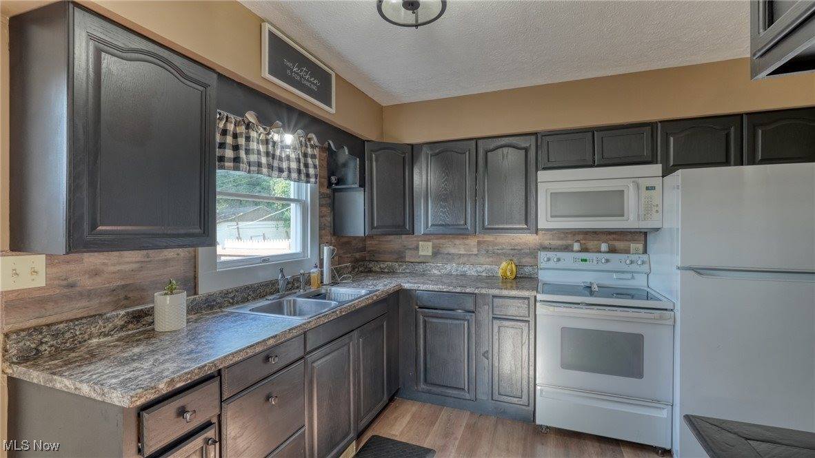 1380 Wheeling Avenue, Zanesville, OH 43701