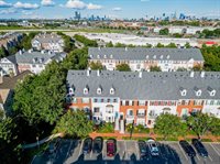 4 Persimmon Ct, JC, West Bergen, NJ 07305