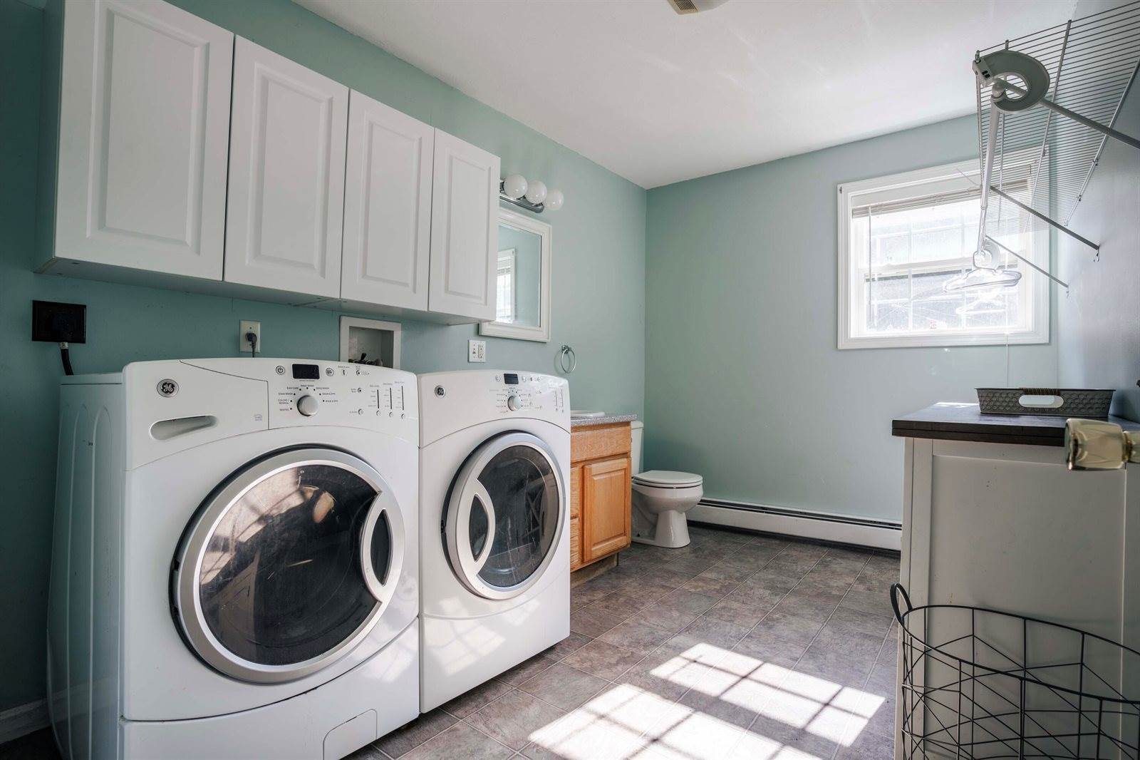 67 Briarwood Drive, Bangor, ME 04401