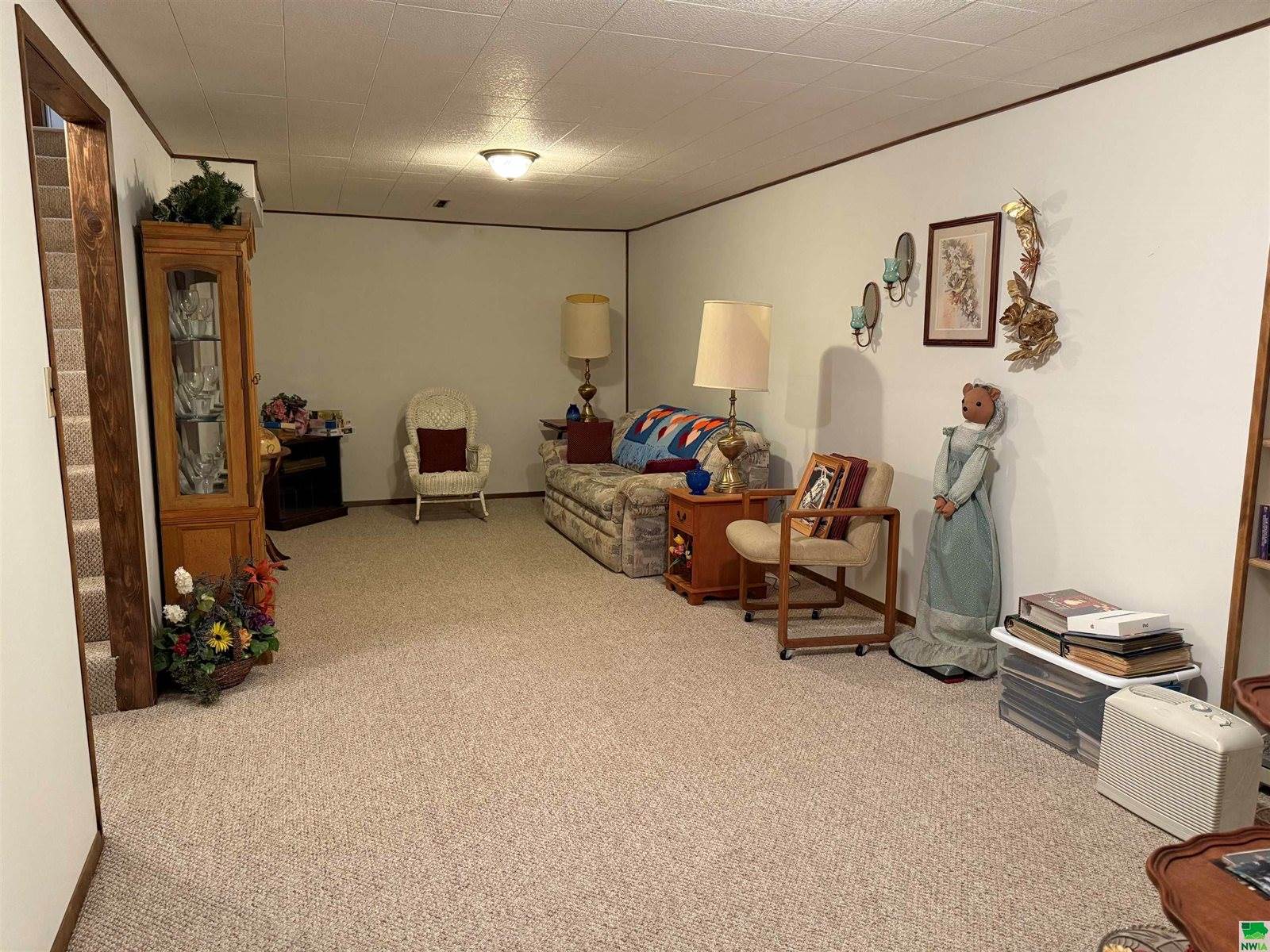 2040 Clover Dr., Akron, IA 51001