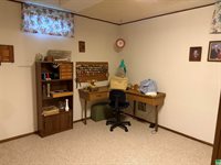 2040 Clover Dr., Akron, IA 51001