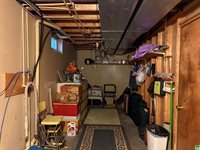 2040 Clover Dr., Akron, IA 51001