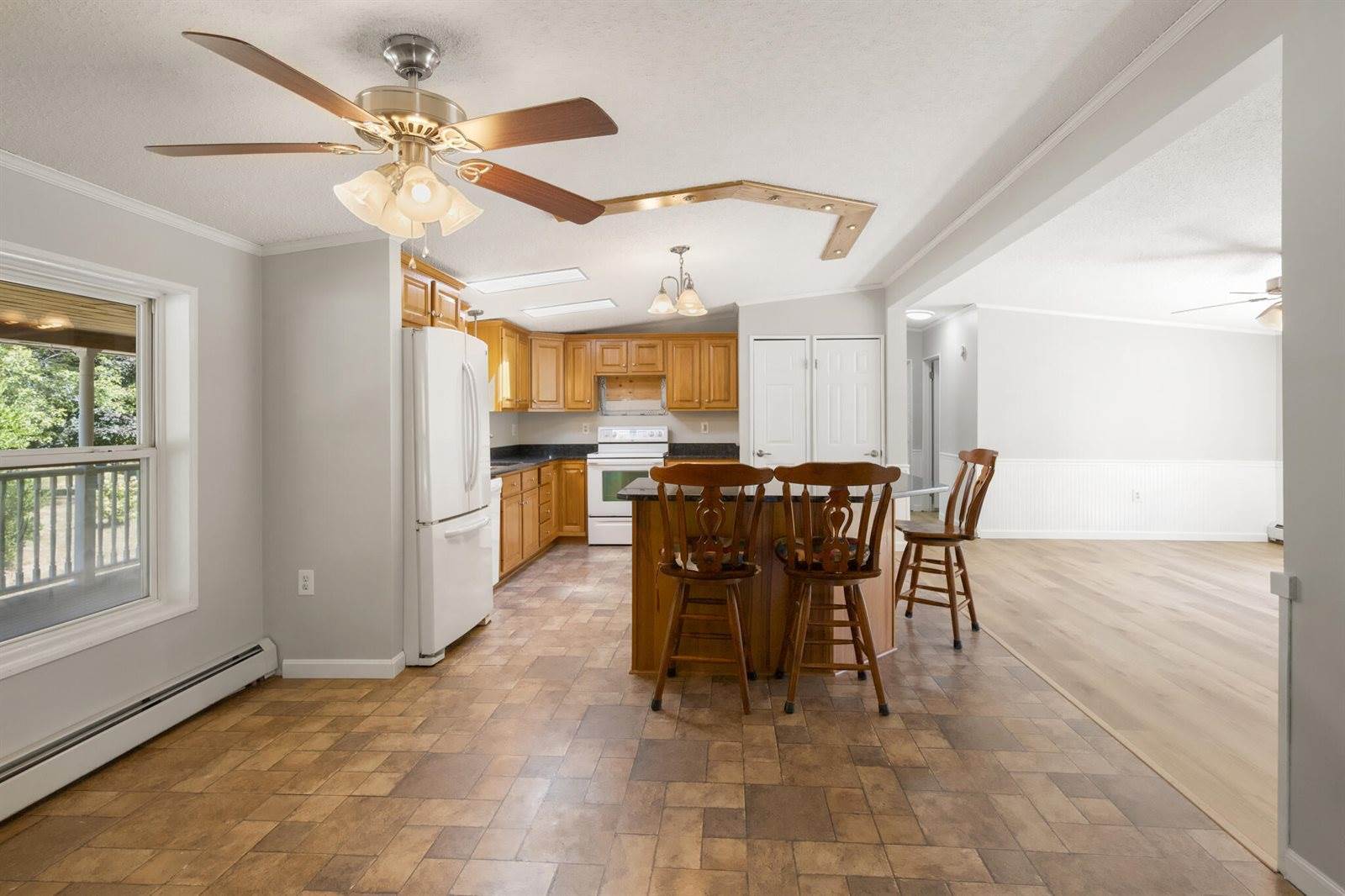 646 Oak Pond Road, Skowhegan, ME 04976