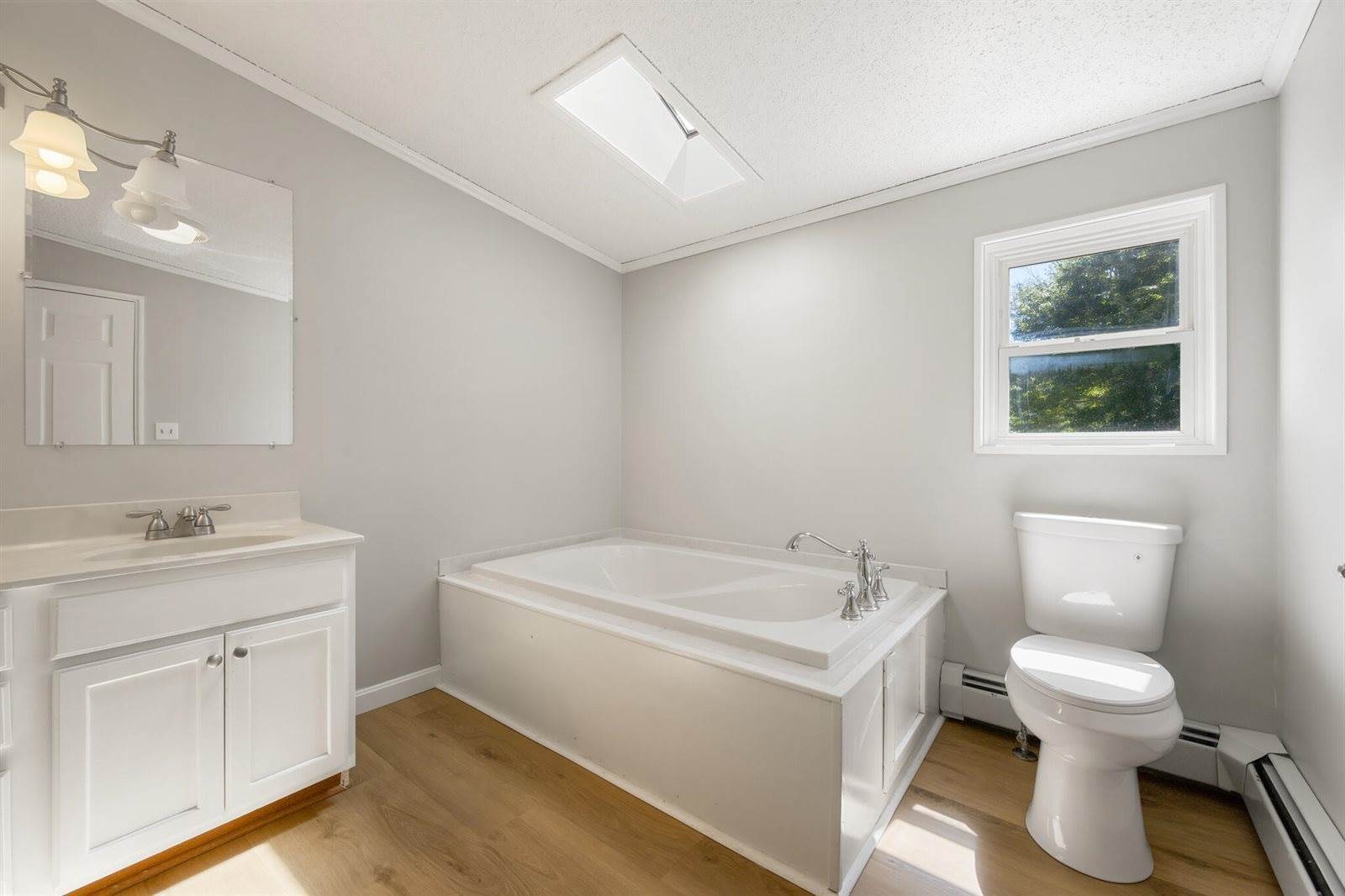 646 Oak Pond Road, Skowhegan, ME 04976