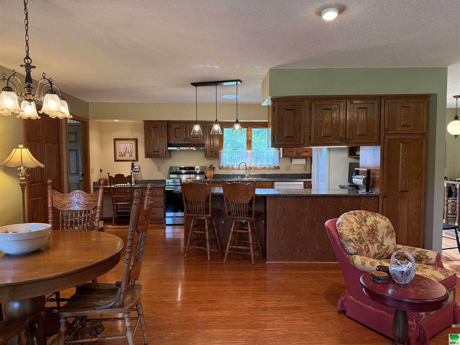 841 Country Club Dr, Akron, IA 51001