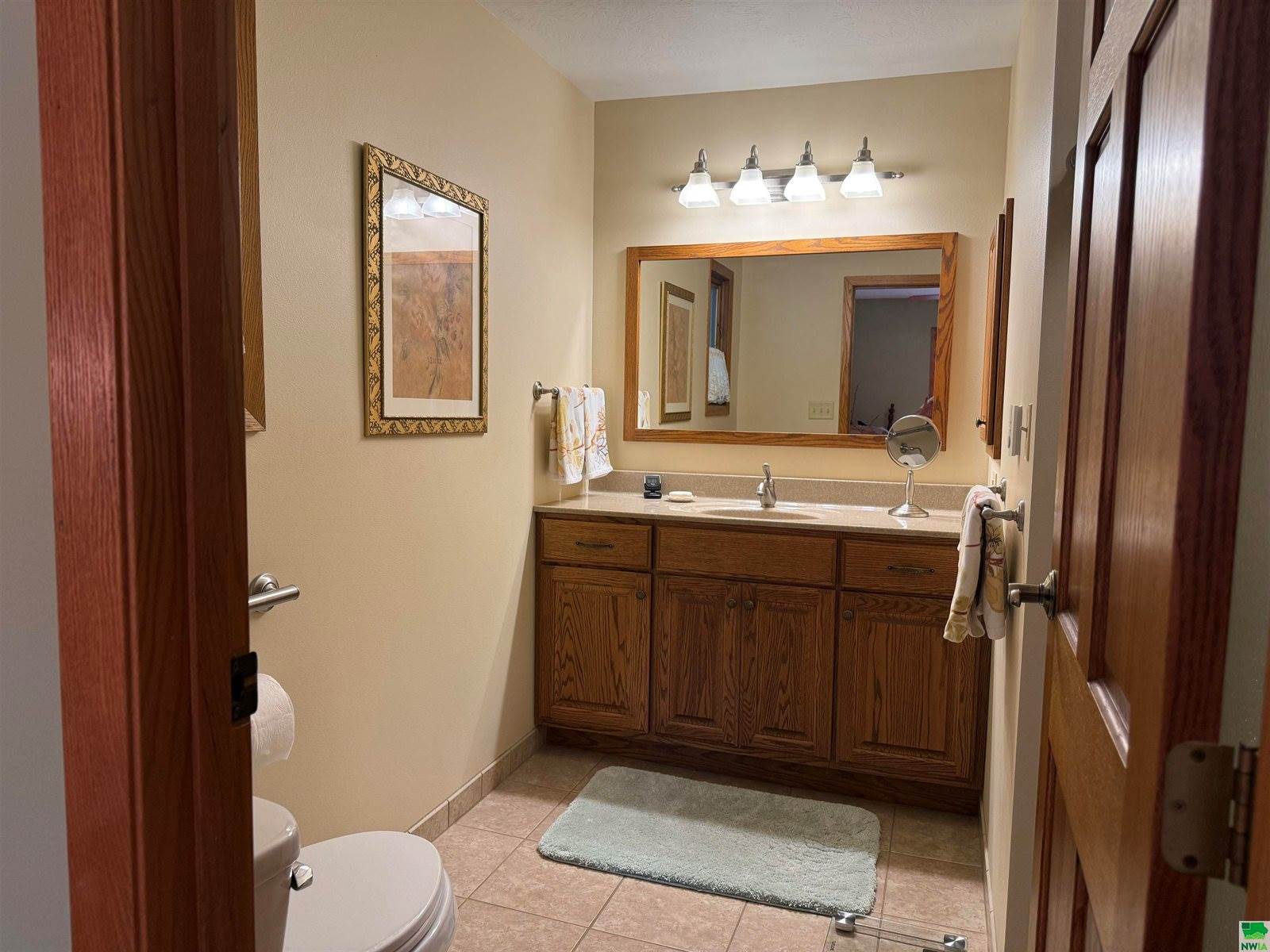 841 Country Club Dr, Akron, IA 51001