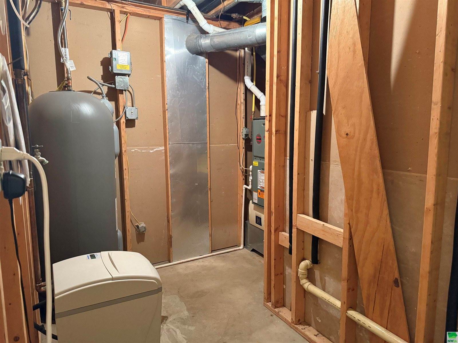 841 Country Club Dr, Akron, IA 51001