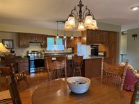 841 Country Club Dr, Akron, IA 51001