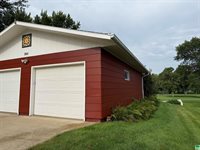 841 Country Club Dr, Akron, IA 51001