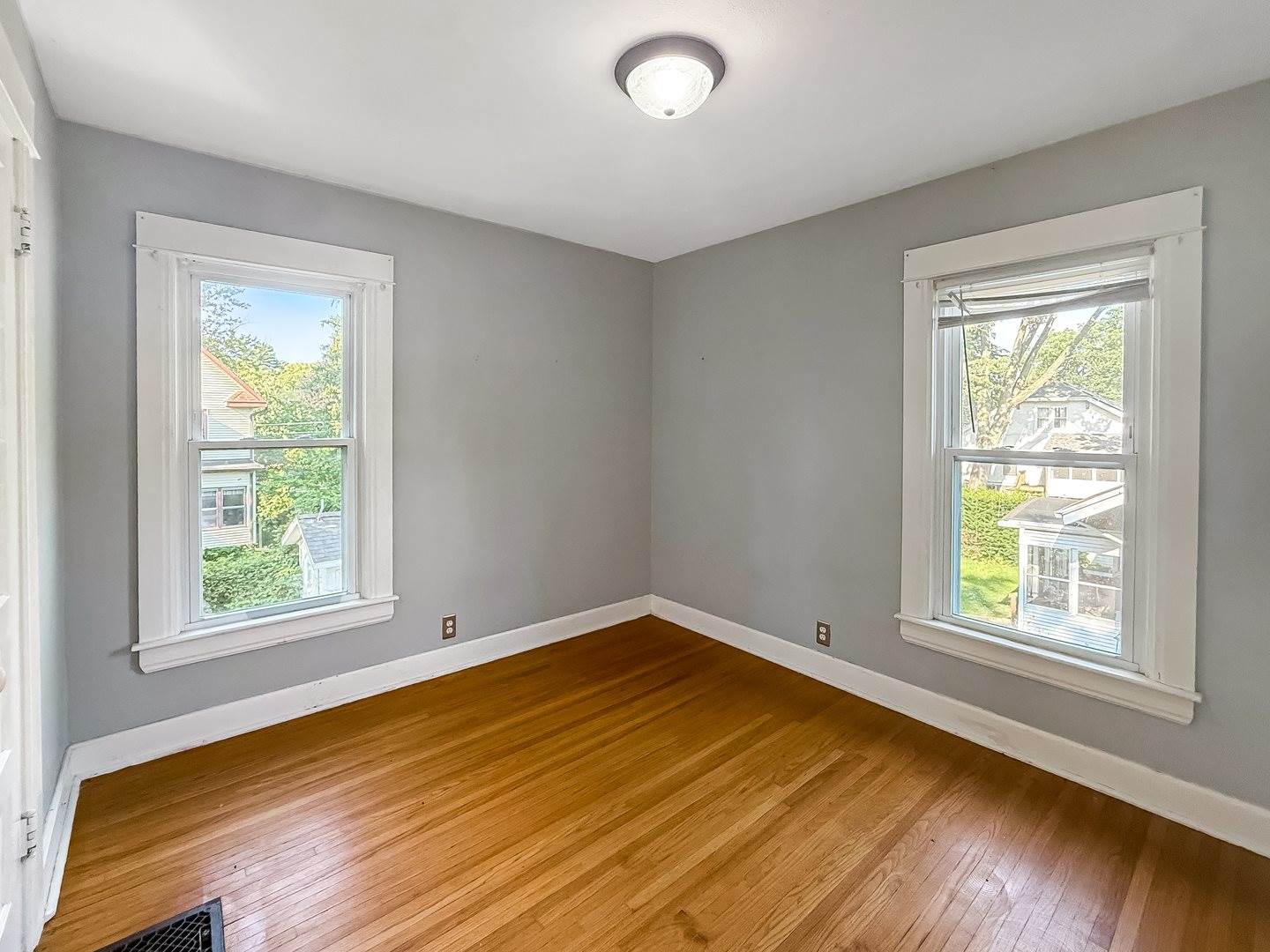 116 East Fuller Street, Freeport, IL 61032