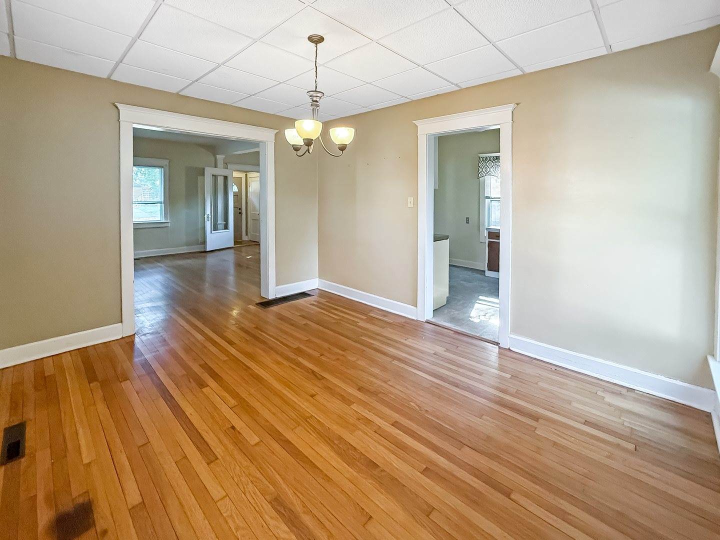 116 East Fuller Street, Freeport, IL 61032