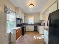 116 East Fuller Street, Freeport, IL 61032