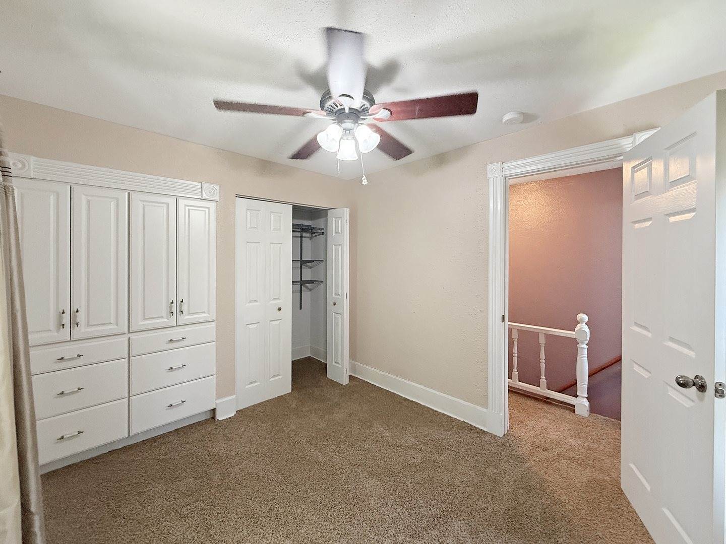 712 South 14th Avenue, Freeport, IL 61032