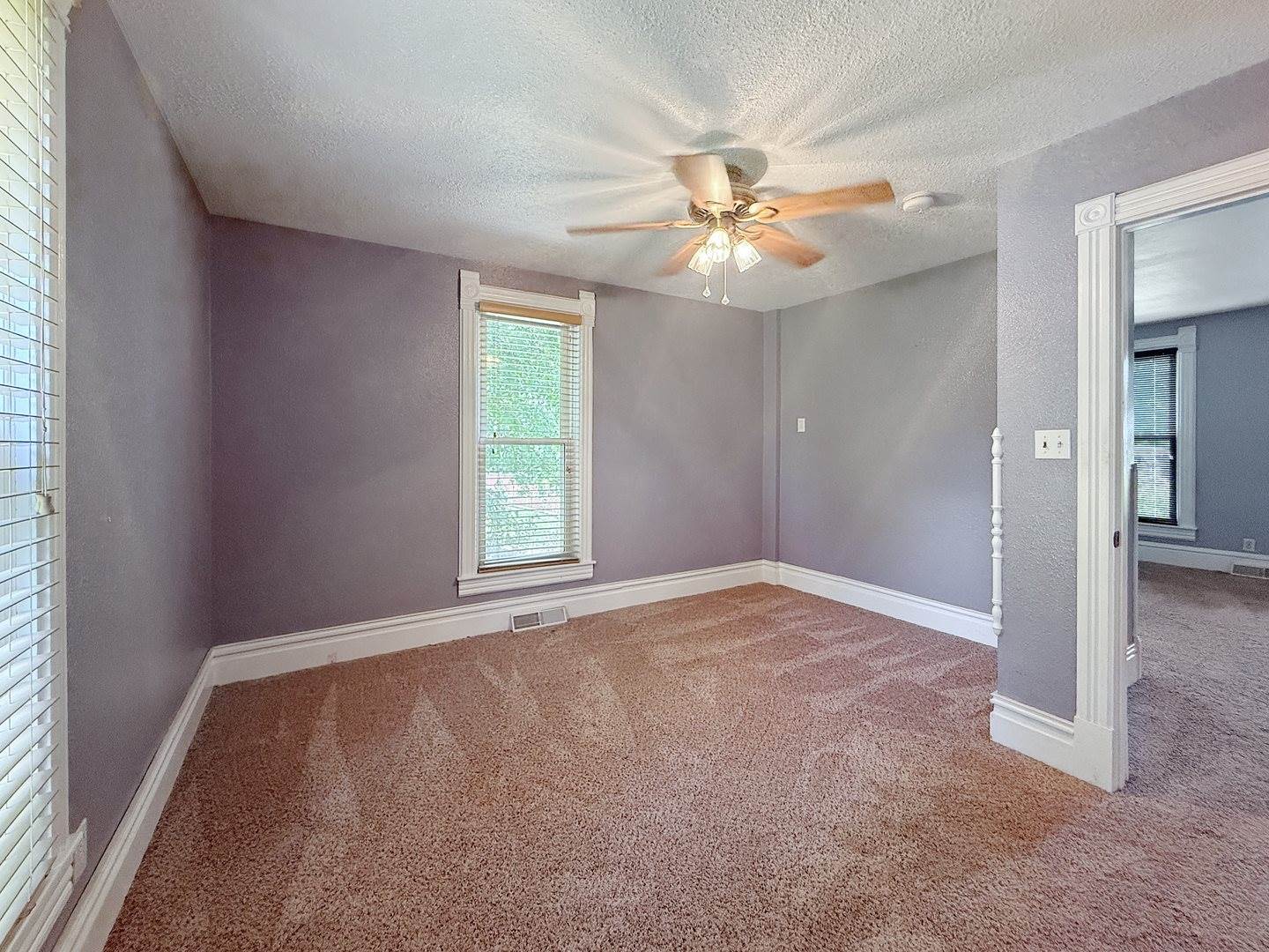 712 South 14th Avenue, Freeport, IL 61032