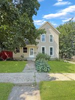 712 South 14th Avenue, Freeport, IL 61032