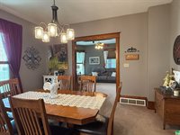 400 Reed St., Akron, IA 51001