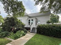 400 Reed St., Akron, IA 51001