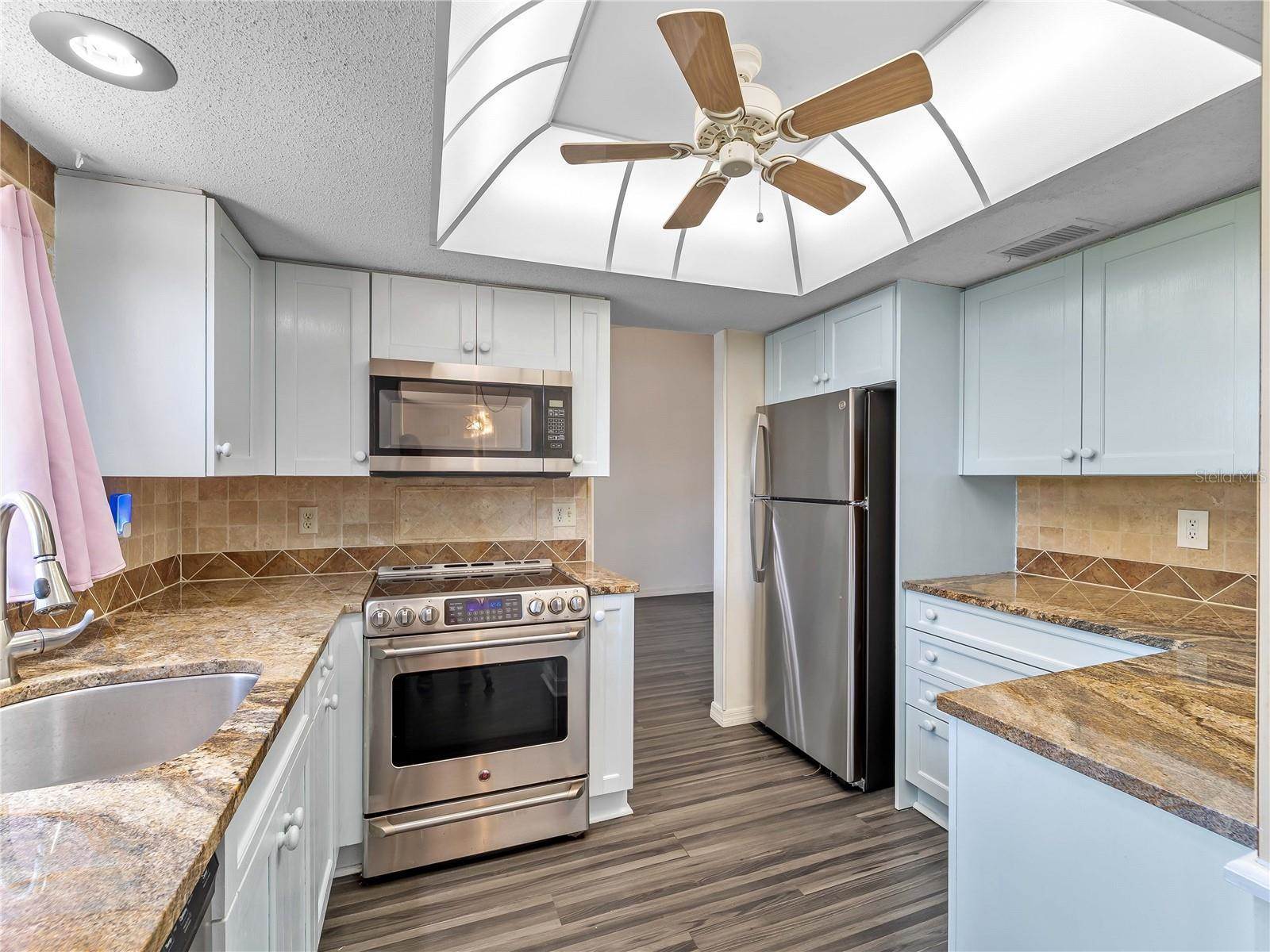 8429 Cypress Lake Circle, Sarasota, FL 34243