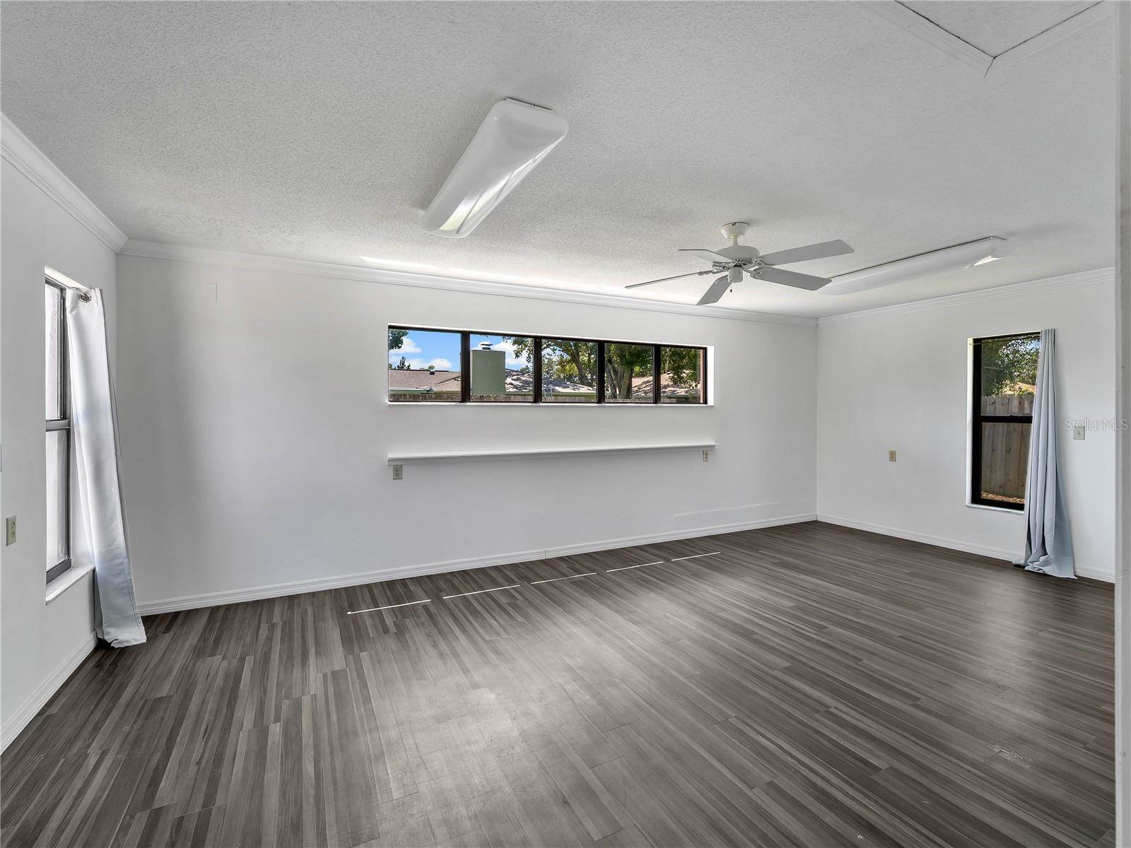 8429 Cypress Lake Circle, Sarasota, FL 34243