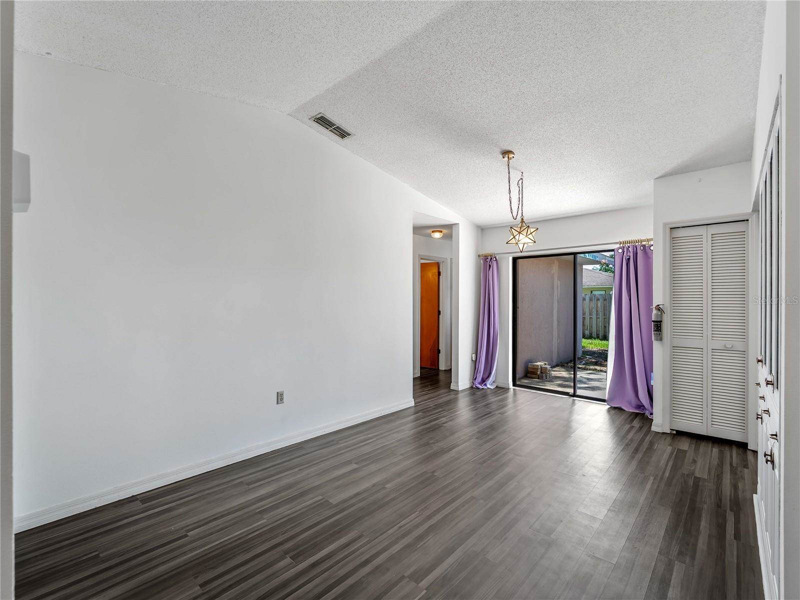 8429 Cypress Lake Circle, Sarasota, FL 34243