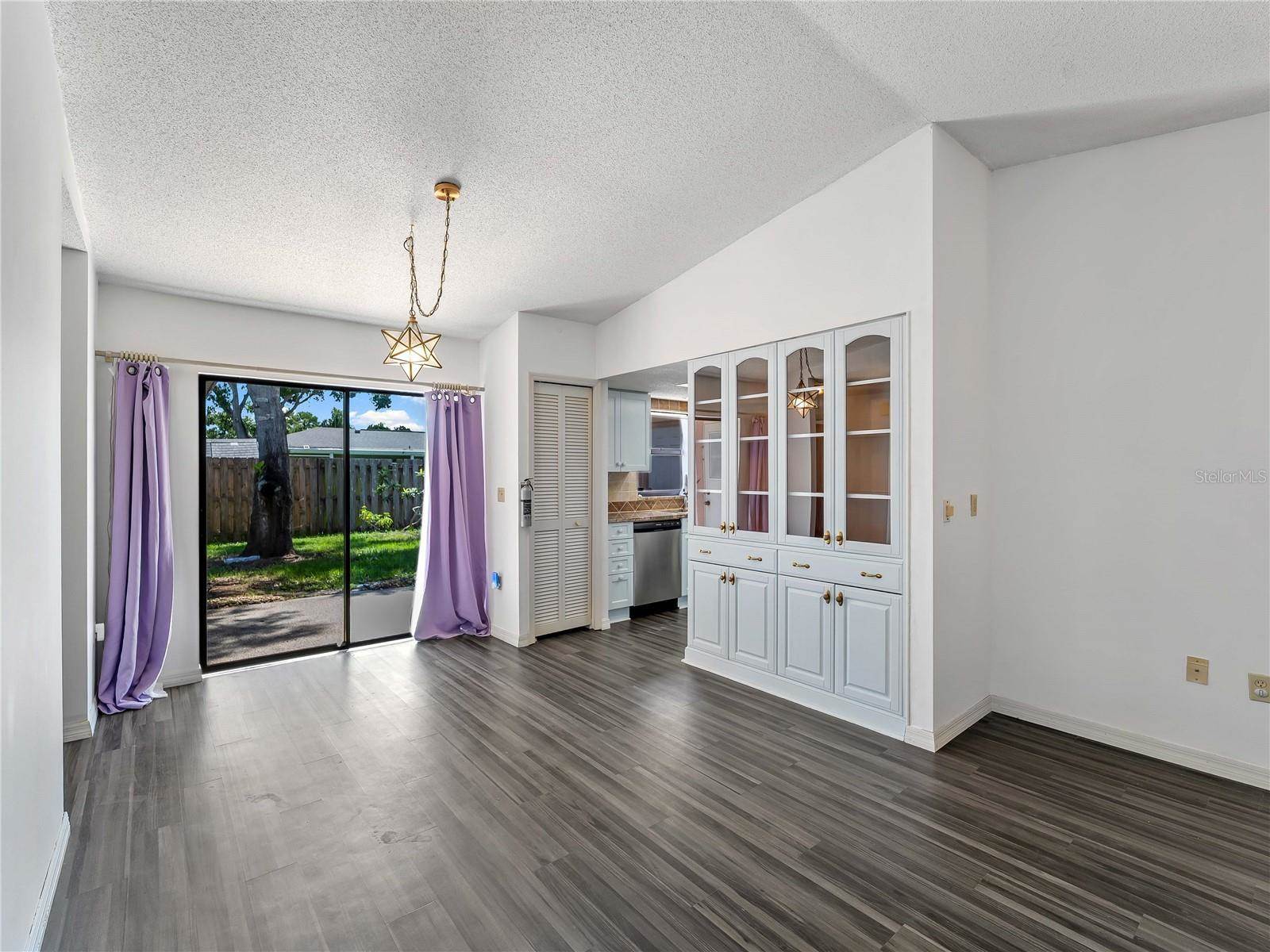 8429 Cypress Lake Circle, Sarasota, FL 34243