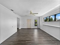 8429 Cypress Lake Circle, Sarasota, FL 34243