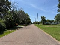 North Oxford Street, Maud, OK 74854