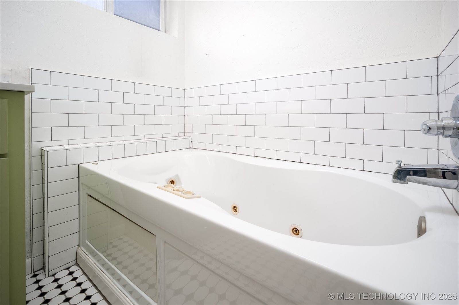 16304 Bandera, Oklahoma City, OK 73013