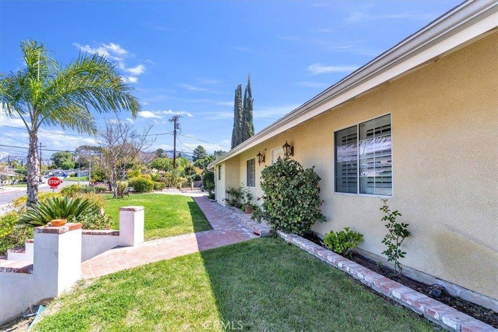 9056 Oswego Street, Sunland, CA 91040