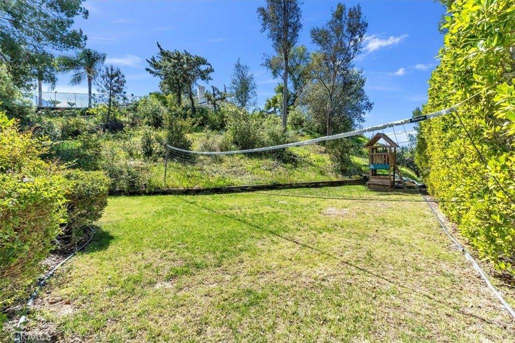 9056 Oswego Street, Sunland, CA 91040