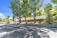 9056 Oswego Street, Sunland, CA 91040