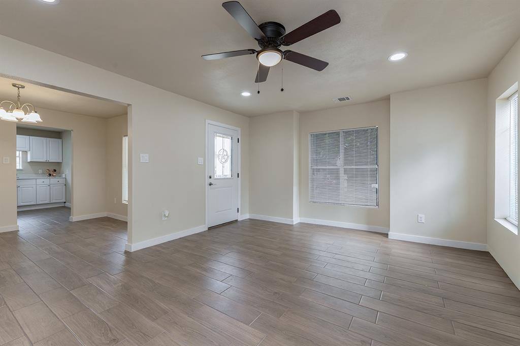 3816 Mount Washington Street, Dallas, TX 75211