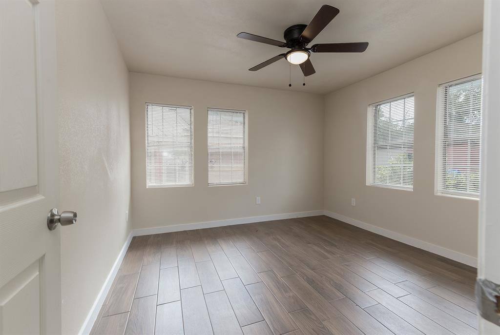 3816 Mount Washington Street, Dallas, TX 75211