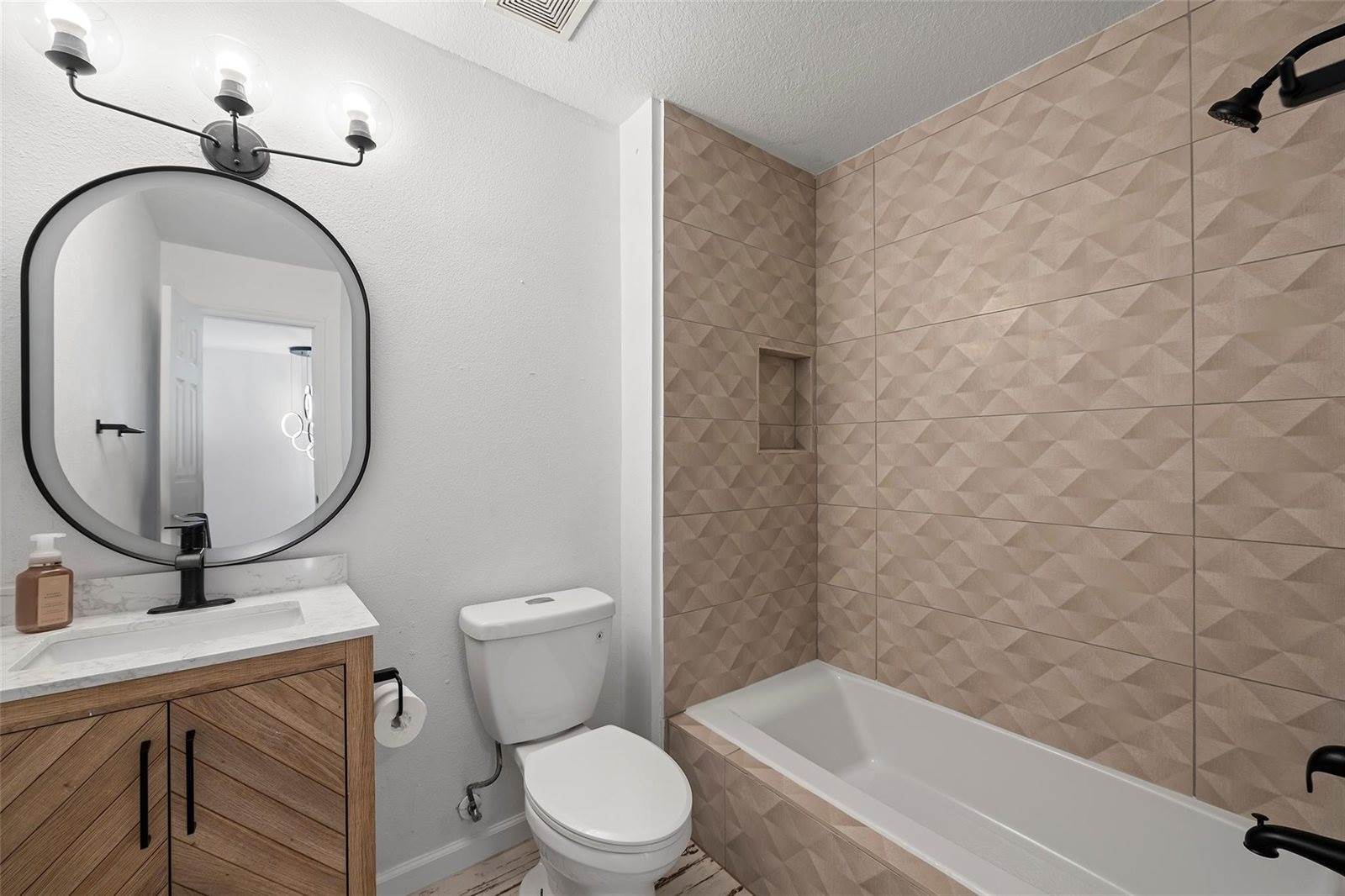 16879 Mammoth Springs Drive, Houston, TX 77095