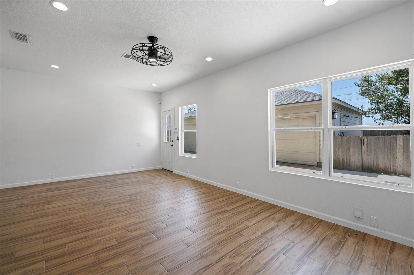 16879 Mammoth Springs Drive, Houston, TX 77095