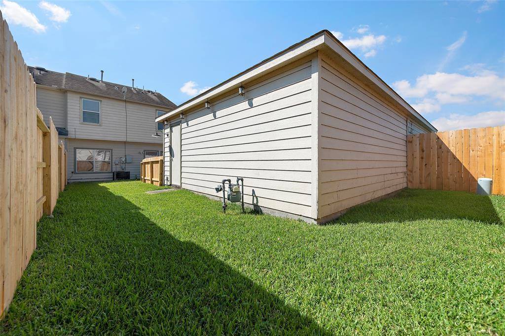 9622 Coyote Creek Drive, Houston, TX 77095