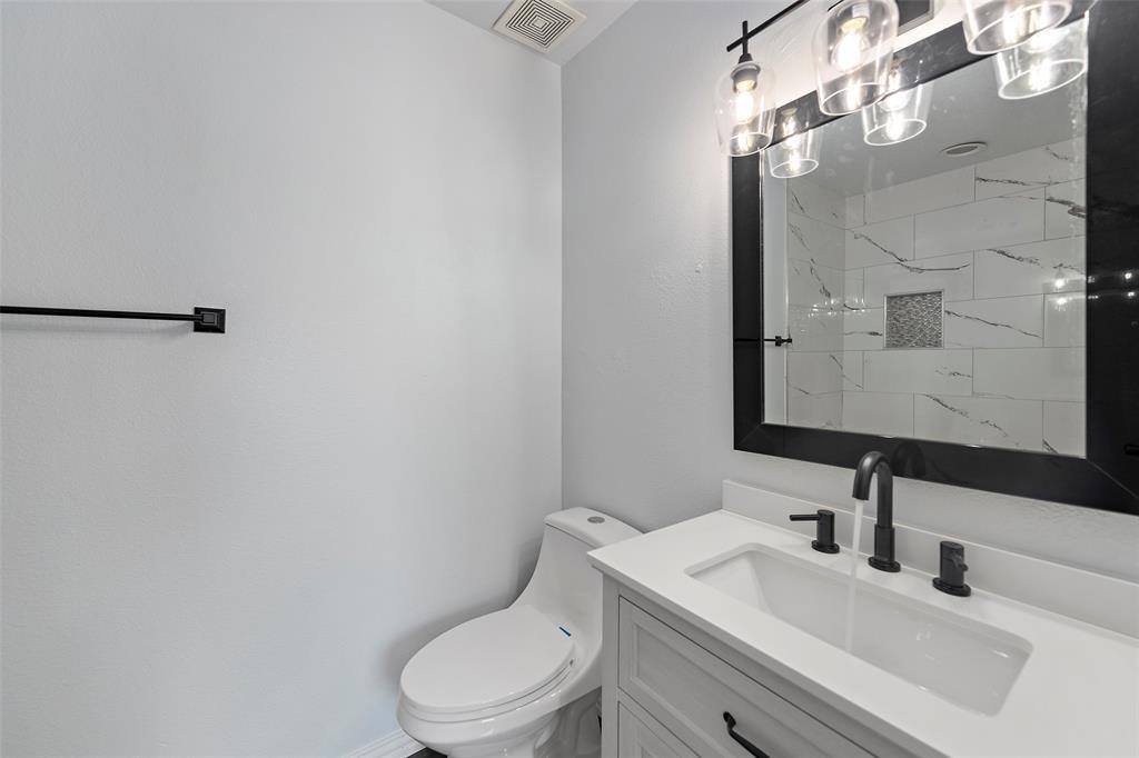 9622 Coyote Creek Drive, Houston, TX 77095