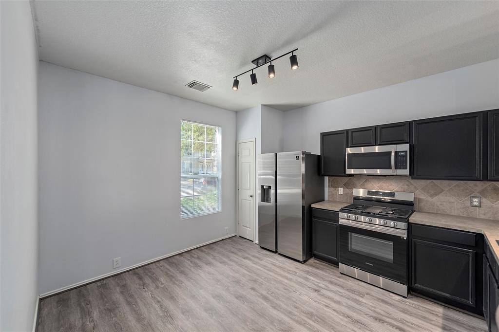 9622 Coyote Creek Drive, Houston, TX 77095