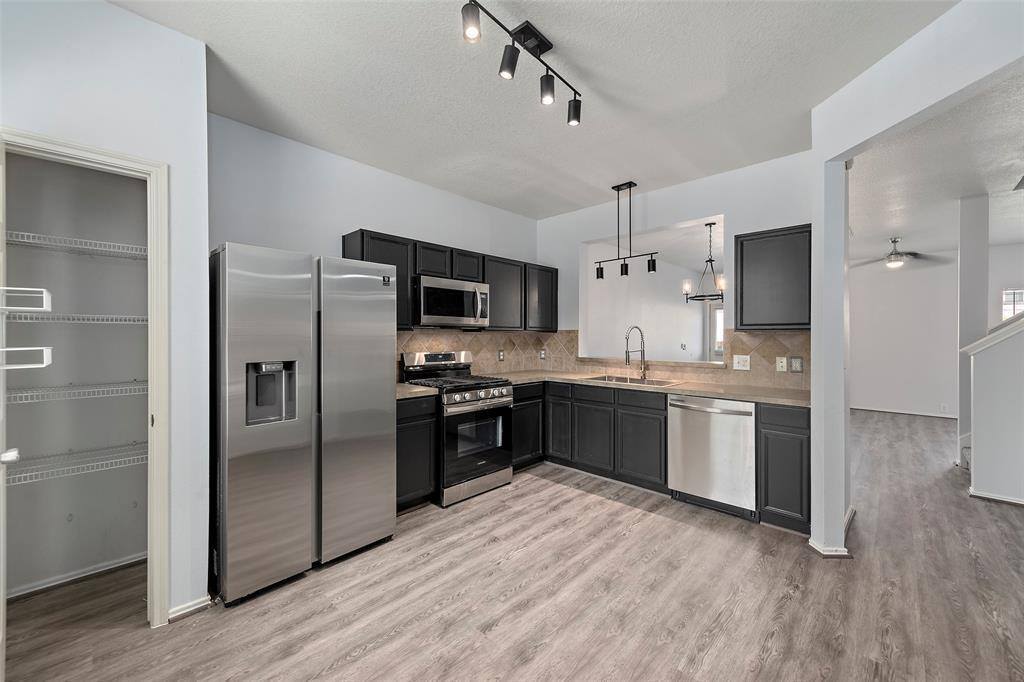 9622 Coyote Creek Drive, Houston, TX 77095