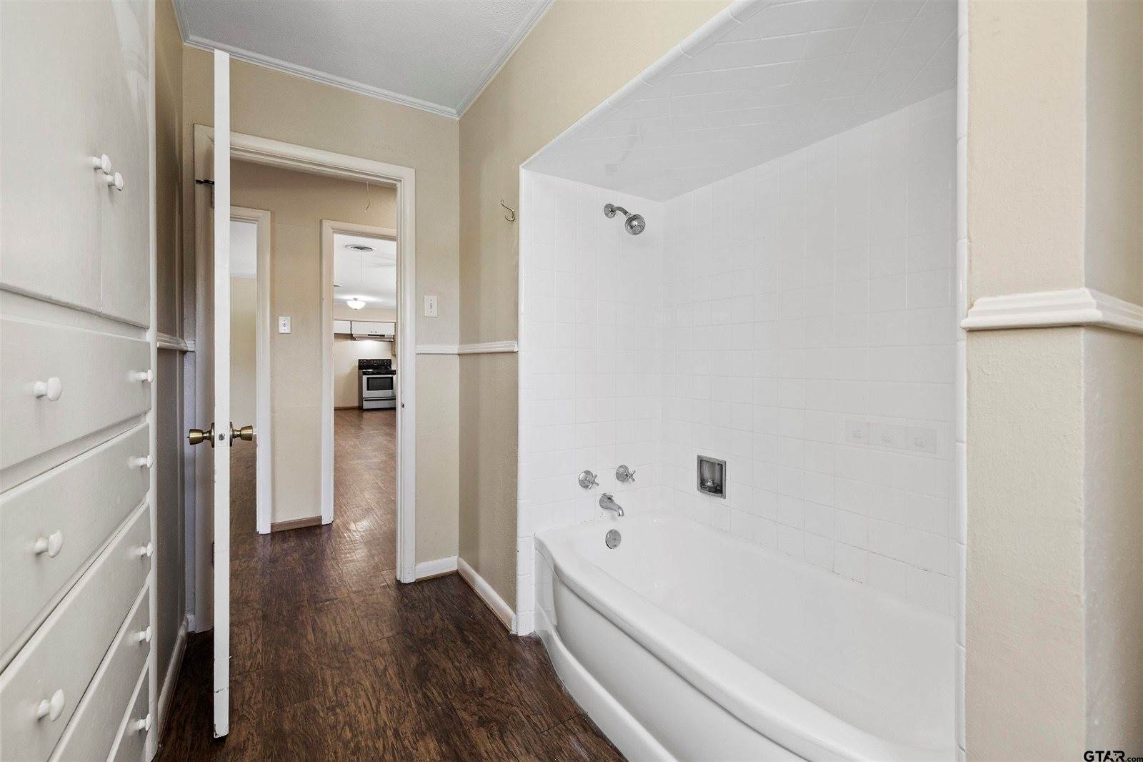 2820 Dinah, Tyler, TX 75701