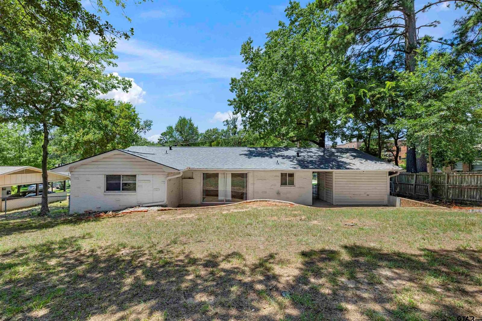 2820 Dinah, Tyler, TX 75701