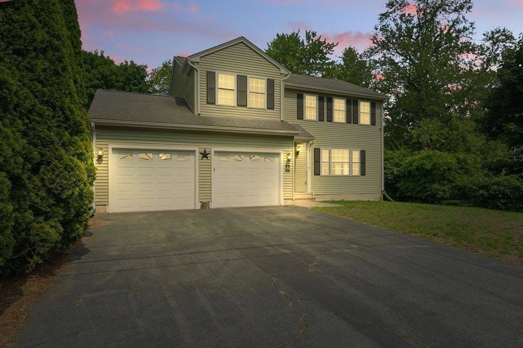 27 Wachusett St, Springfield, MA 01118