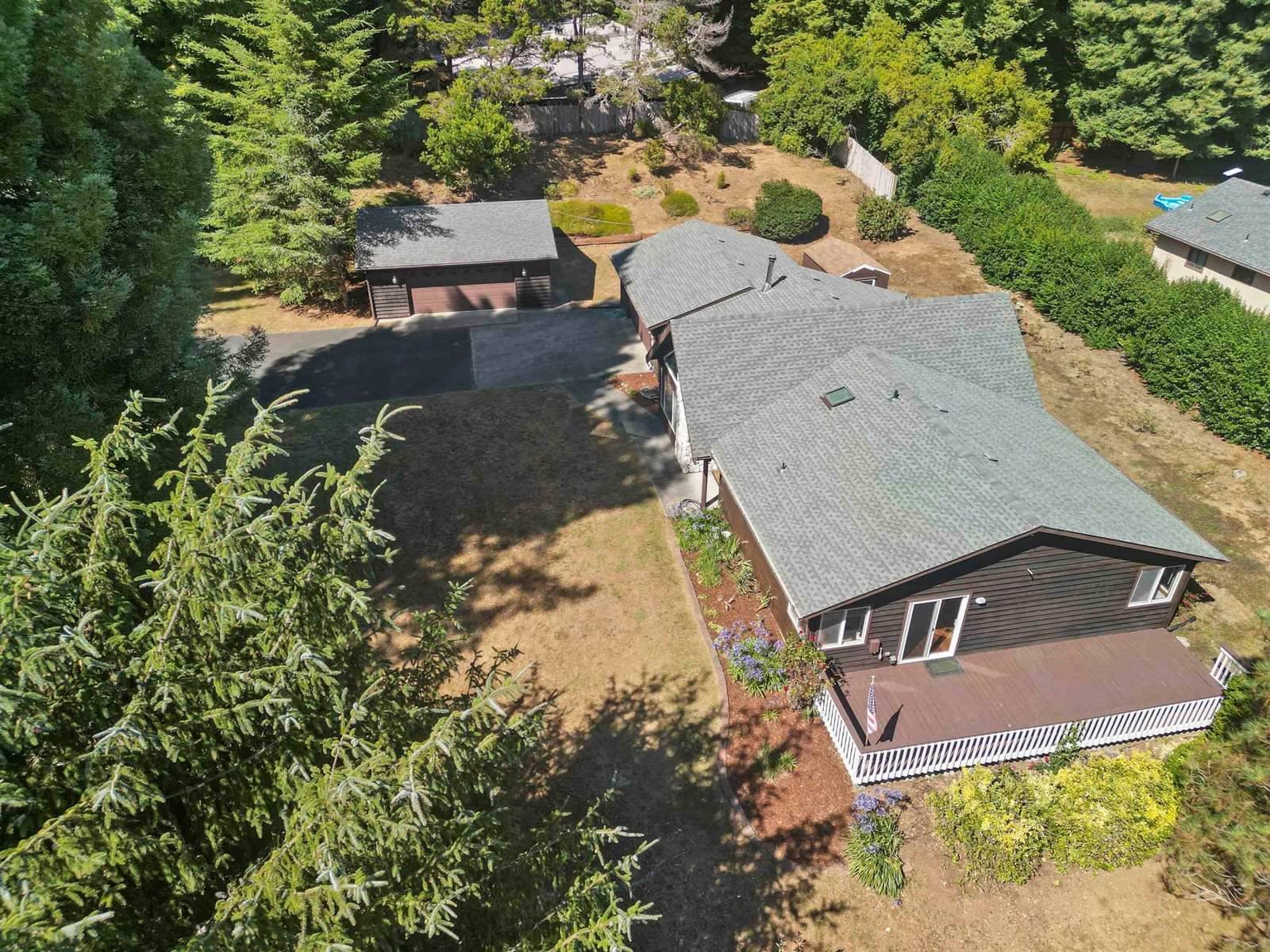 100 Tsunami, Crescent City, CA 95531