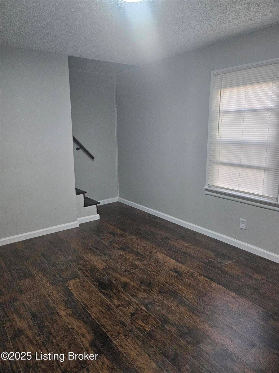 912 Kelly St, Carrollton, KY 41008