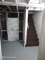912 Kelly St, Carrollton, KY 41008