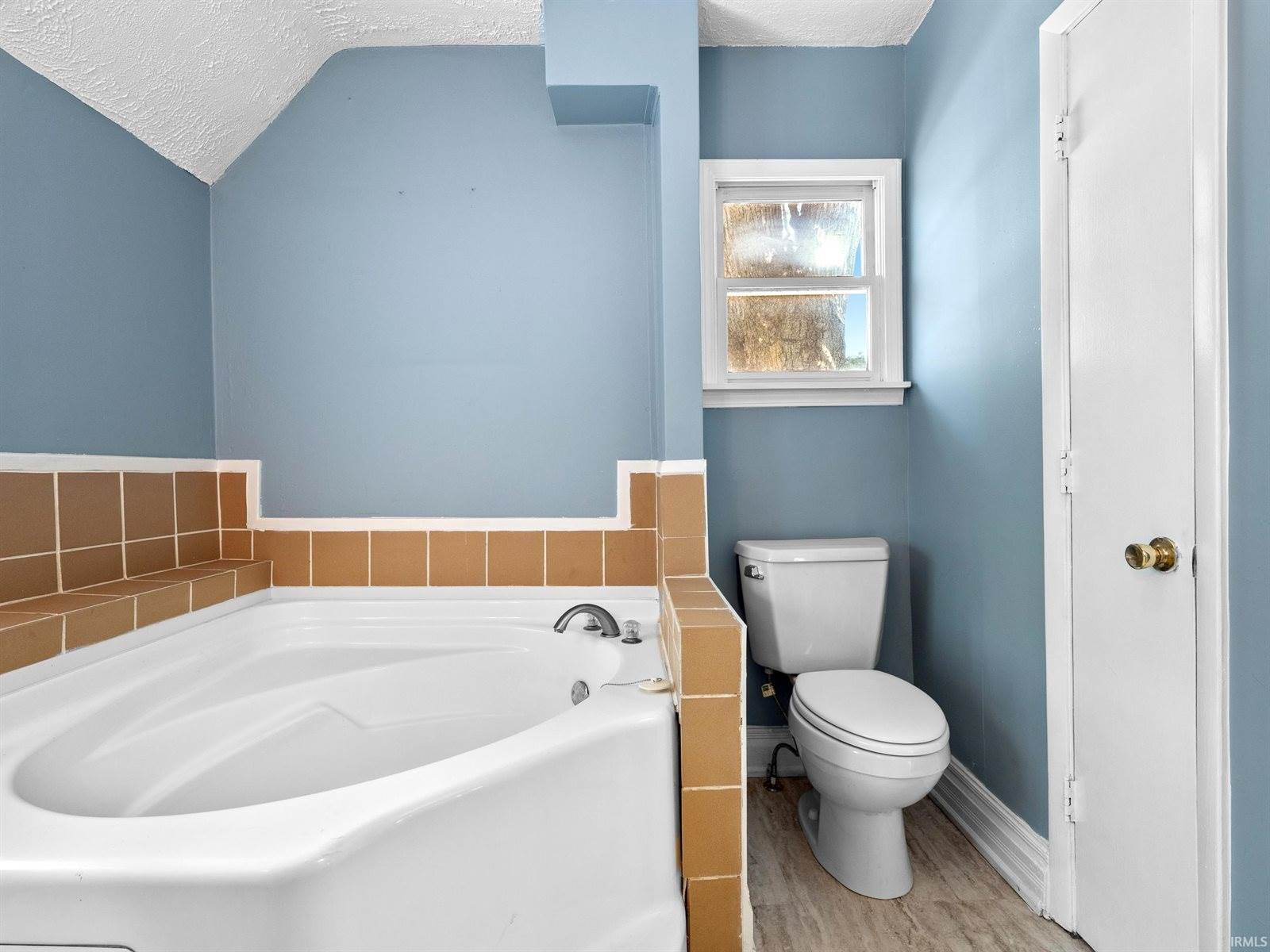 308 E Broad Street, Angola, IN 46703